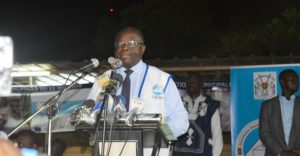 Me-Barthélémy-Kéré-à-la-proclamation-des-résultats-provisoires-des-élections-municipales-le-25-mai-2016-692x360