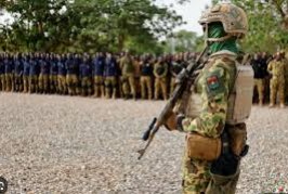 Réorganisation de l’armée burkinabé : Création de sept bataillons d’intervention rapide (BIR) à Gourcy, Gaoua, Kongoussi, Banfora, Solenzo, Bogandé et Gayéri