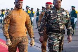 Visite d’amitié et de travail : le Général Abdourahamane TIANI à Ouagadougou
